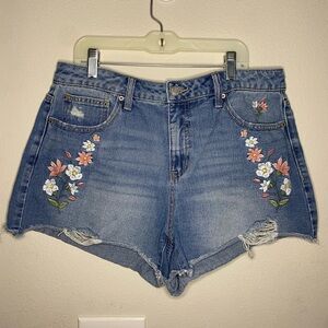 Embroidered Floral Shorts